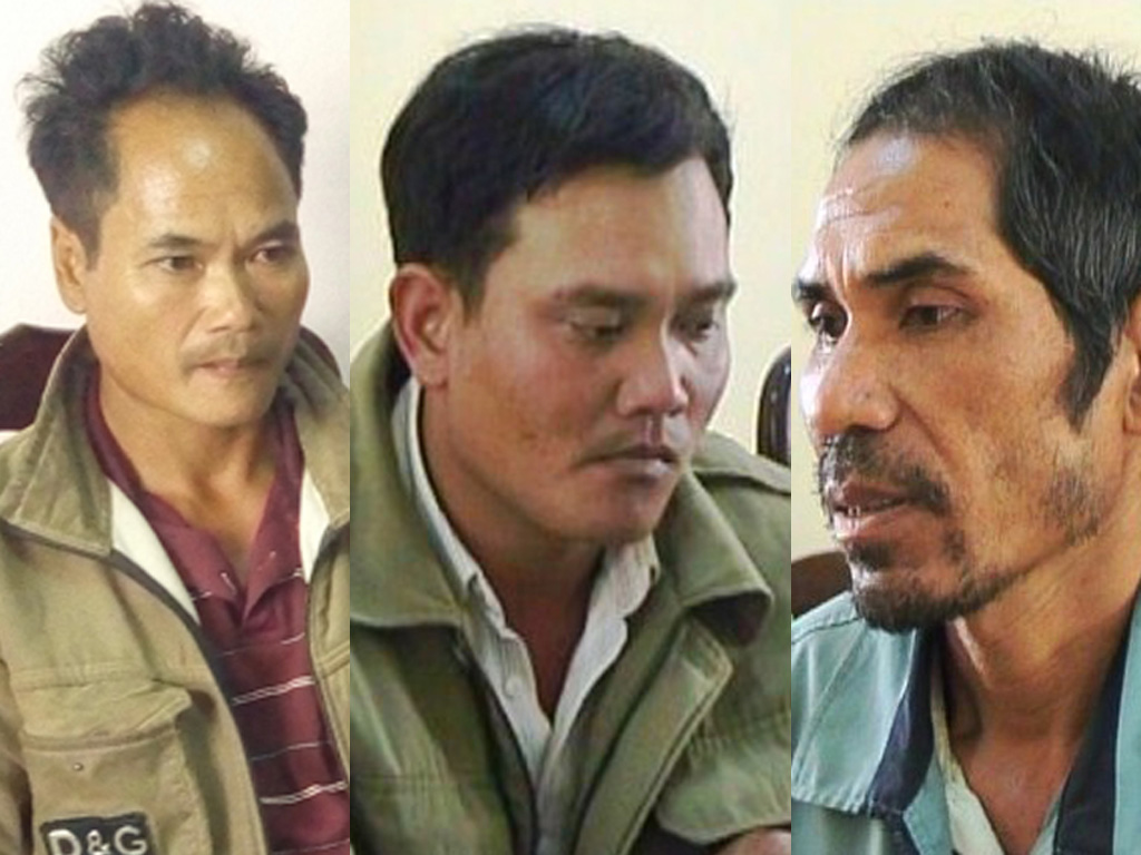 Ya Tin, Jơh Lơng Nis và Ya Thoàn (từ trái qua) bị bắt vì buôn bán súng đạn