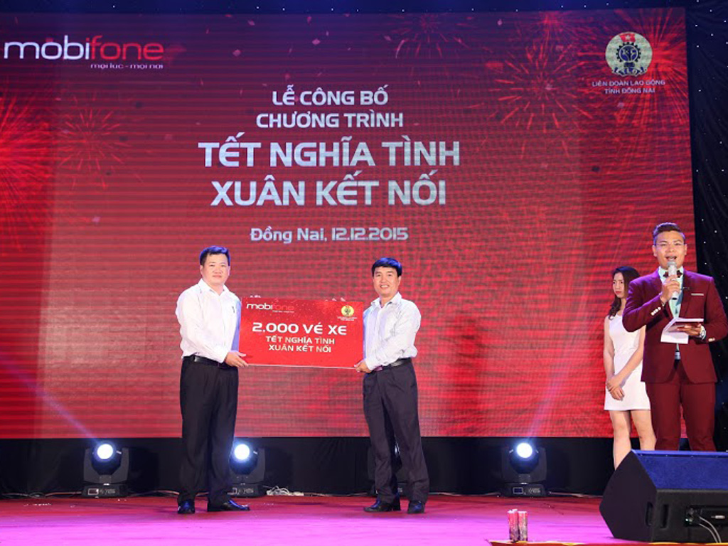 Lễ công bố chương trình “Tết nghĩa tình – Xuân kết nối” do MobiFone tổ chức