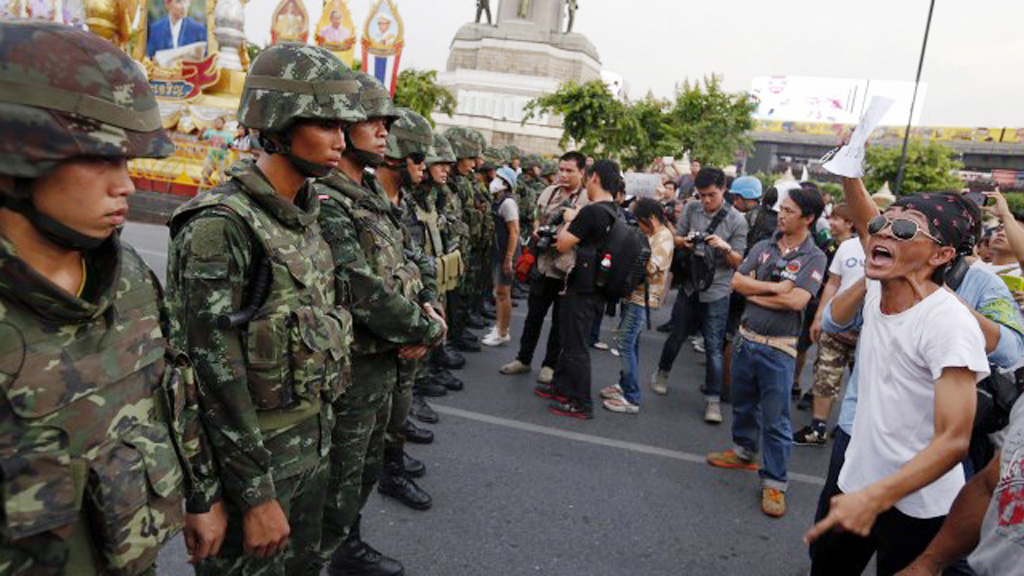 Bất ổn chính trị làm giảm lòng tin của nhà đầu tư vào Thái Lan - Ảnh: Reuters