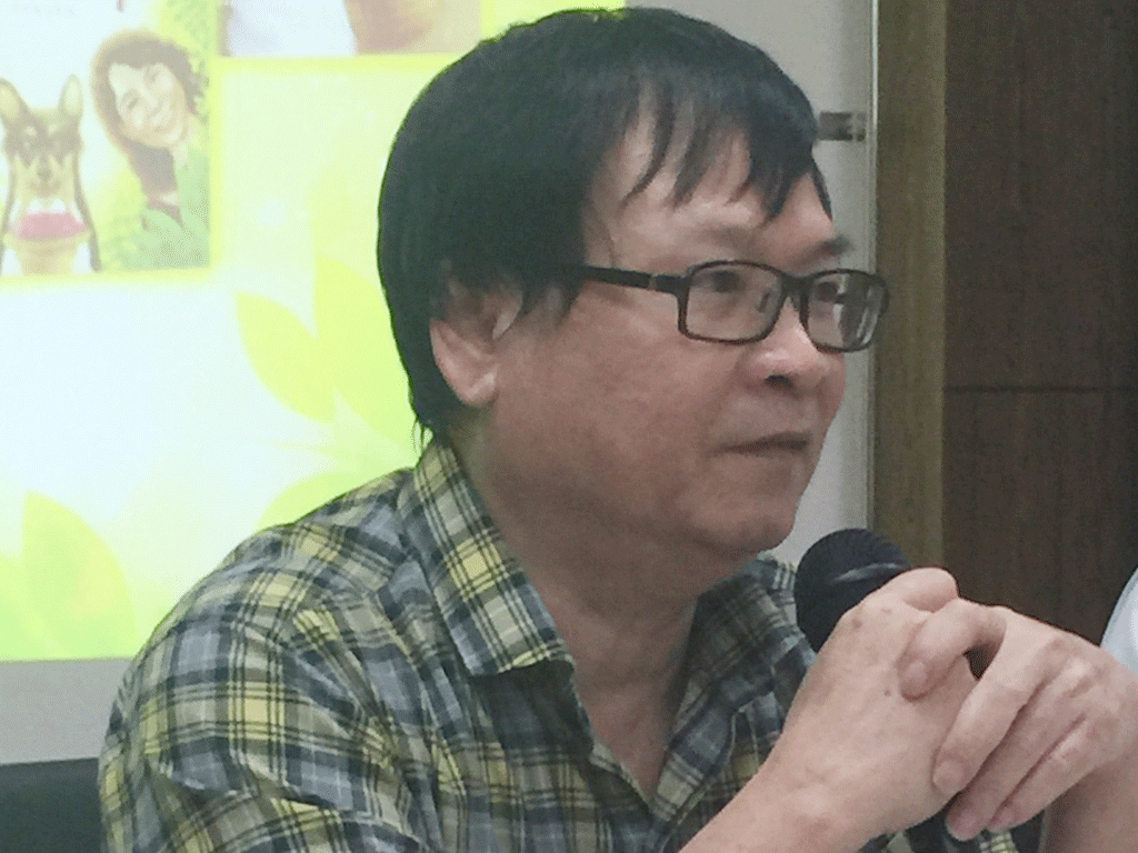 Nhà văn Nguyễn Nhật Ánh 'bật mí' nhiều kỷ niệm với tác phẩm mới nhất 'Con chó nhỏ mang giỏ hoa hồng' - Ảnh: Quỳnh Trân