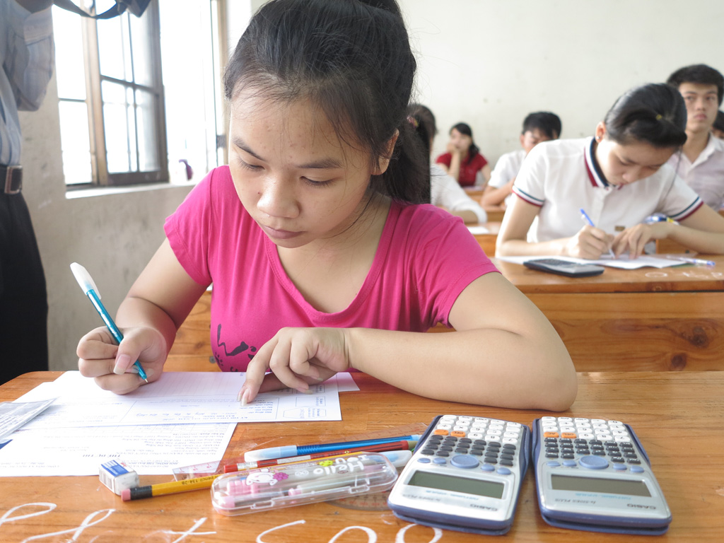 Thí sinh tham dự kỳ thi tuyển sinh 2015 tại Đà Nẵng - Ảnh: Diệu Hiền