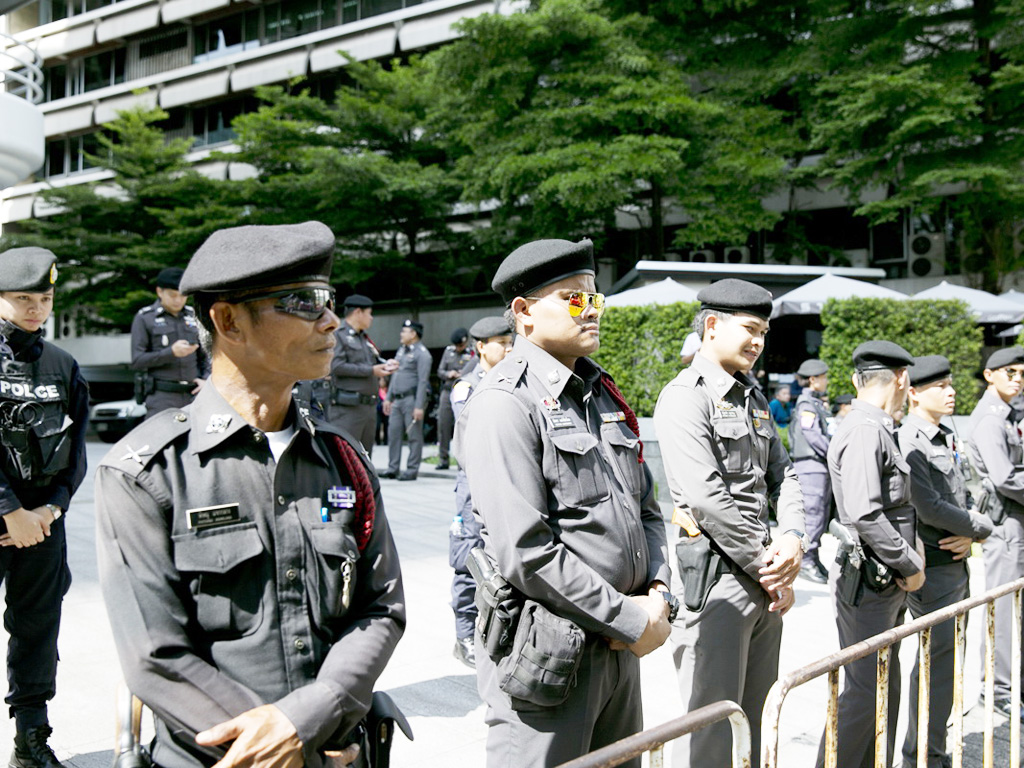 Quân đội có tiếp tục níu giữ quyền lực sau bầu cử hay không đang là vấn đề gây tranh cãi - Ảnh: Lam Yên