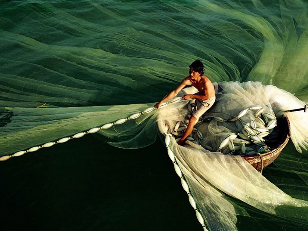 'Ngư phủ', ảnh của Trương Hữu Hùng về chủ đề đàn ông đoạt HCV