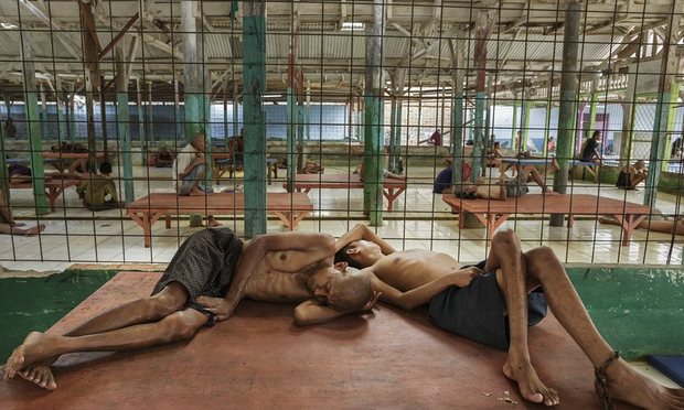 Người tâm thần tại một trại ở Indonesia - Ảnh: Tổ chức theo dõi nhân quyền