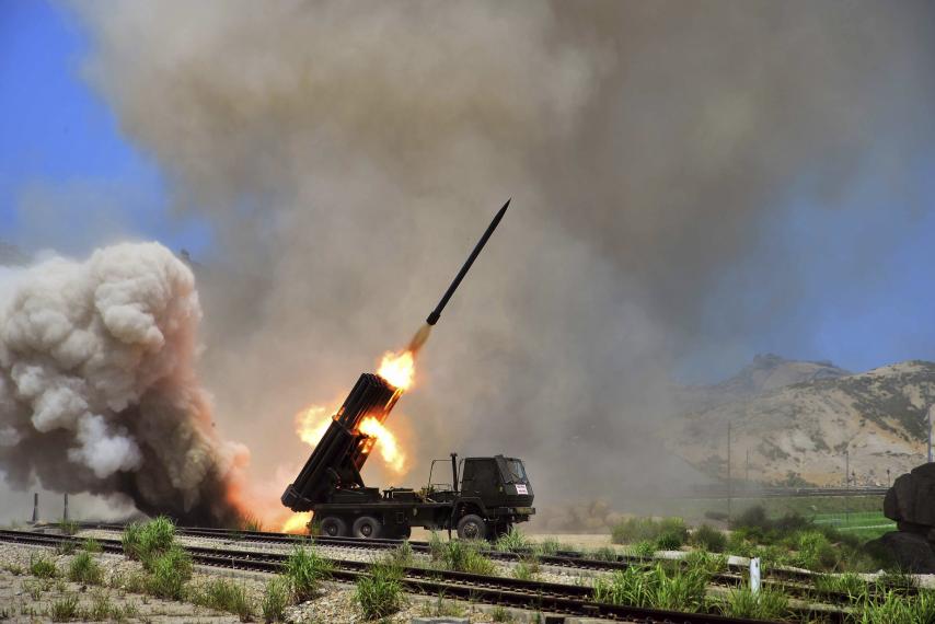 Một vụ diễn tập phóng tên lửa của Triều Tiên - Ảnh: KCNA