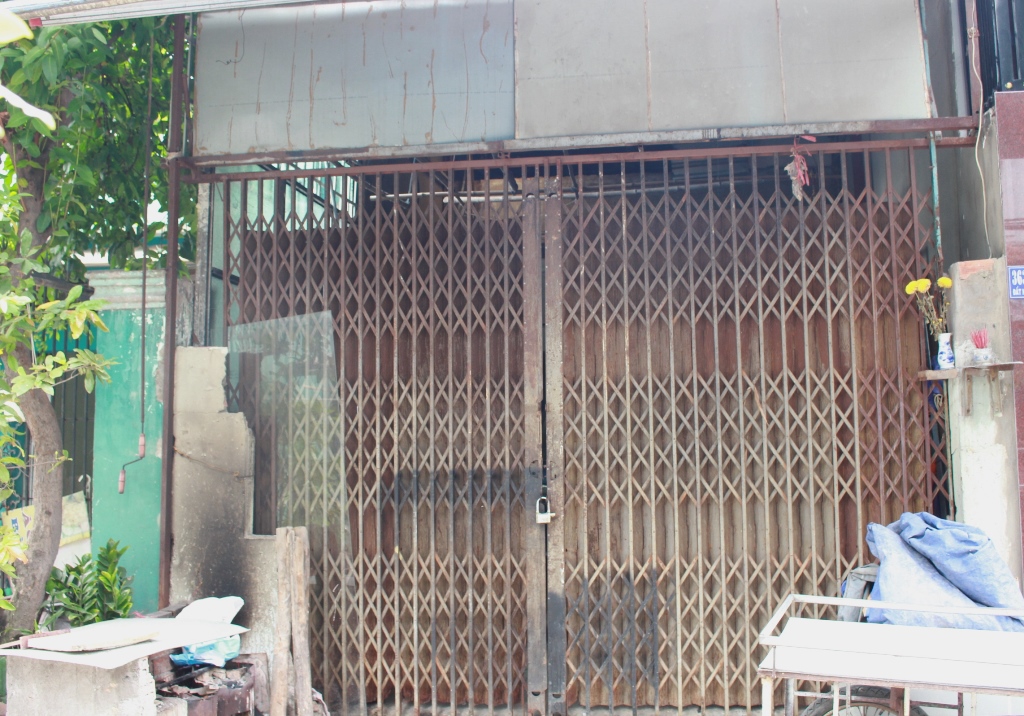 Căn nhà nơi bé Lê Minh Thông bị tử vong vì dùng điện thoại đang sạc pin - Ảnh: Vũ Phượng