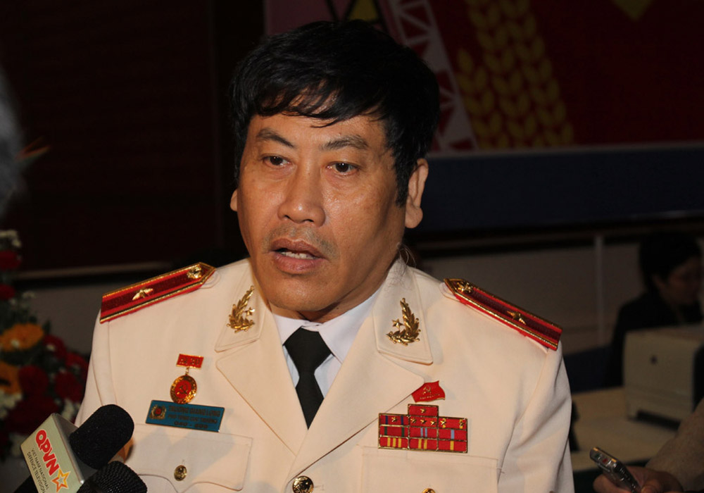 Thiếu tướng Trương Giang Long trả lời báo chí