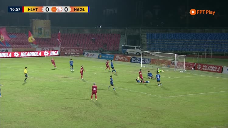 Highlight Hà Tĩnh 1-0 HAGL: Trận đấu của VAR và penalty