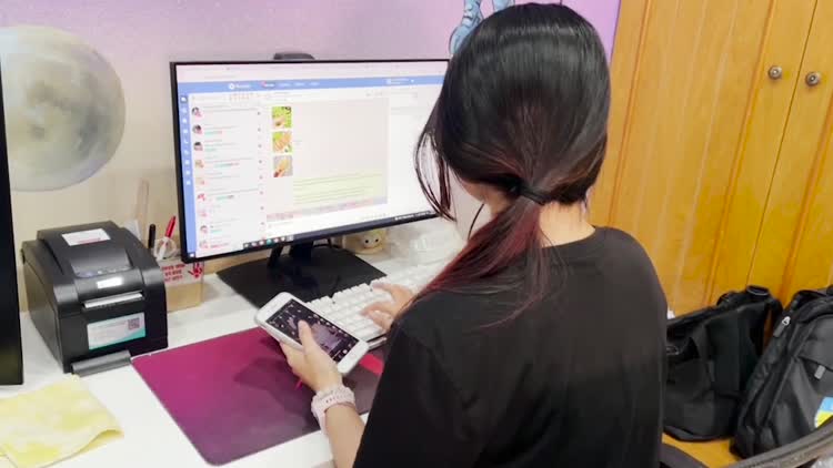 Sử dụng điện thoại khi đang sạc: Một phút chủ quan, hậu quả khó lường