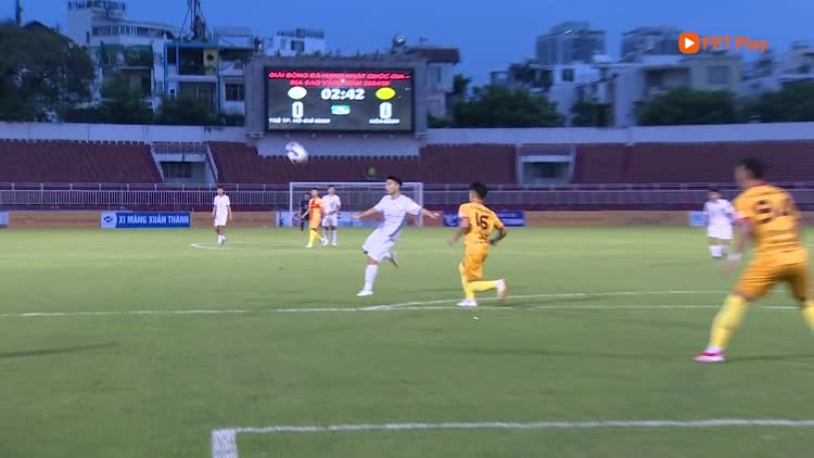 Highlight CLB Trẻ TP.HCM 1-1 CLB Hòa Bình: Trụ hạng thành công