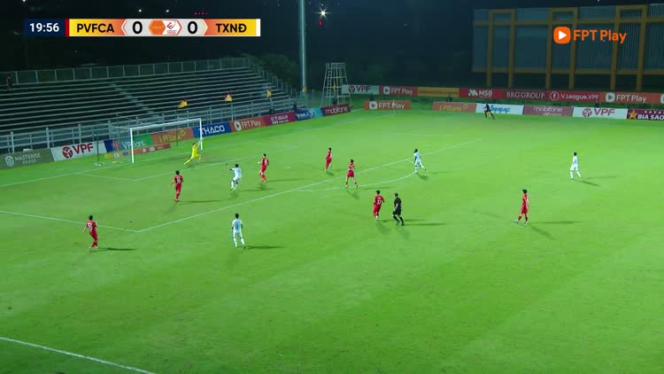 Highlight PVF-CAND 0-1 Nam Định: May mắn của Lucas