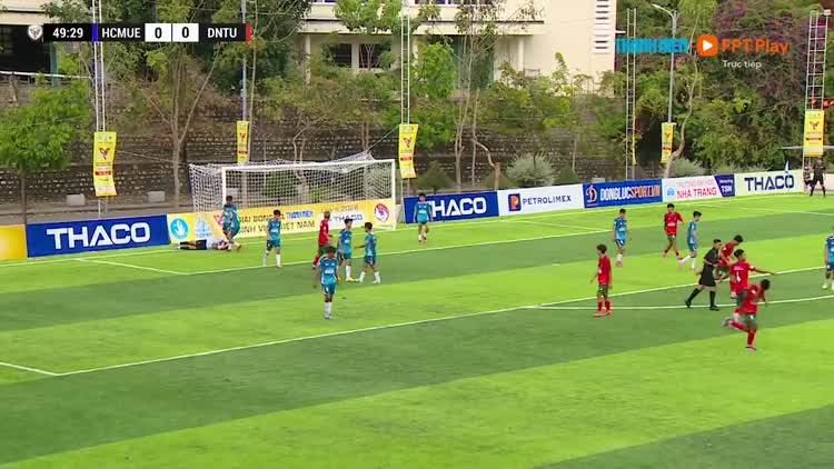 Highlight Trường ĐH Sư phạm TP.HCM 0-2 Trường ĐH Công nghệ Đồng Nai: Bản lĩnh trận ra quân