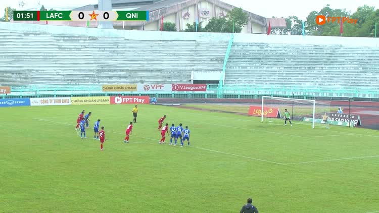 Highlight CLB Long An 1-0 Quảng Ninh: Đội áp chót thắng bất ngờ