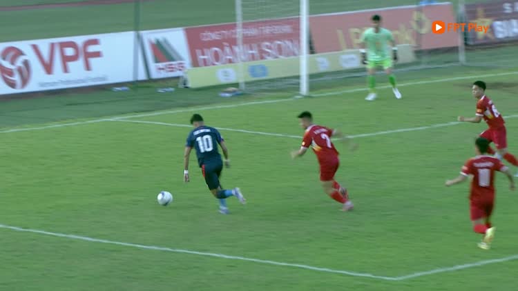 Highlight Hà Tĩnh 1-1 CLB Công an Hà Nội: Bất ngờ cầm chân nhà vô địch