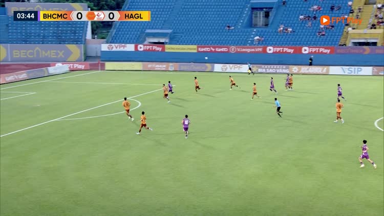 Highlight Becamex TP.HCM 3-1 HAGL: Đội bóng đất Thủ xuống hạng