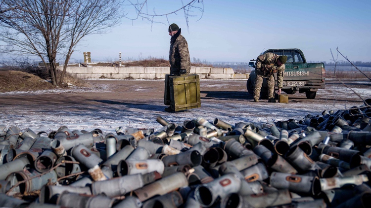 Ukraine có nguy cơ cạn đạn dược vào năm 2024 vì phương Tây không kịp đáp ứng
