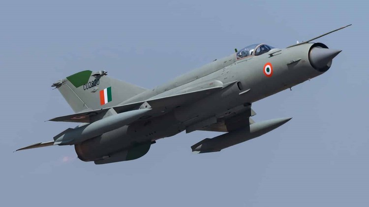 Cho MiG-21 'về hưu', không quân Ấn Độ thay bằng máy bay gì?