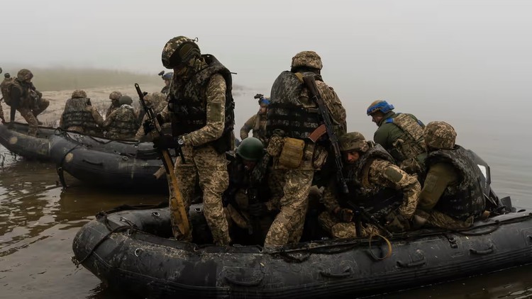 Nga nói đang 'trút lửa địa ngục' lên lính Ukraine vượt sông Dnipro