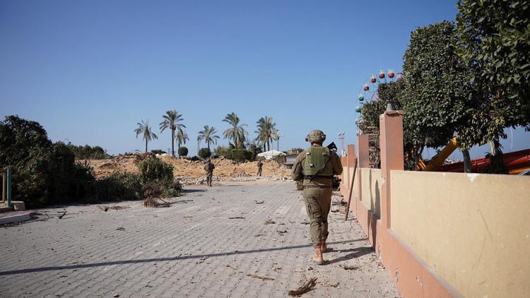 Quân đội Israel nói đang 'thắt chặt thòng lọng', bao vây thủ lĩnh Hamas ở Gaza