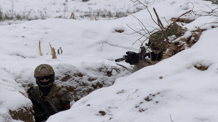 Ukraine thiếu đạn dược, Avdiivka bị đe dọa