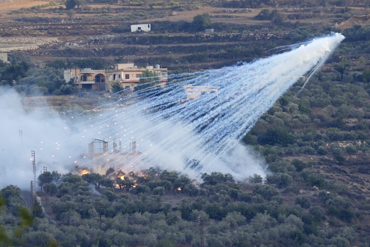 Loại đạn nguy hiểm nào Israel bắn vào Li Băng khiến Mỹ quan ngại?