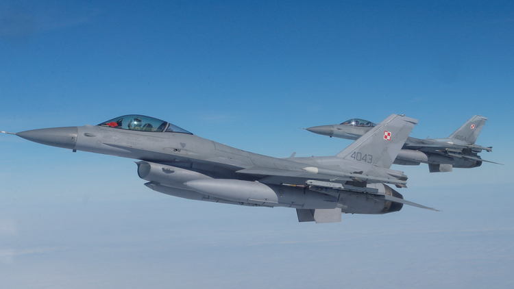 Ukraine nói gì về tin đồn đã tung F-16 ra trận, hạ nhiều máy bay Nga?