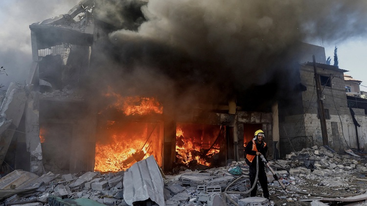 Israel quyết liệt tấn công, LHQ nói xã hội Gaza trên bờ vực sụp đổ