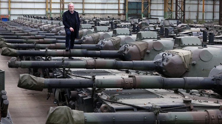 Nhà kho chứa đầy xe tăng Leopard, vì sao Bỉ không chuyển cho Ukraine?