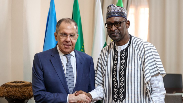 Ngoại trưởng Lavrov: Nga sẽ tiếp tục hỗ trợ quân sự cho Mali