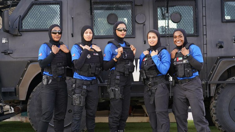 Đội nữ đặc nhiệm SWAT xứ Ả Rập sẵn sàng 'phá vỡ rào cản'