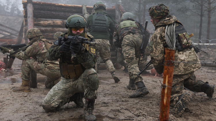 Ukraine huấn luyện mô phỏng thực chiến gần biên giới Belarus