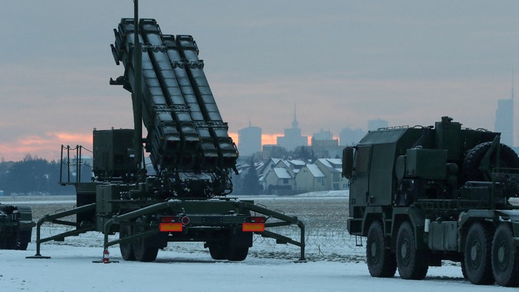 Mỹ thống trị thị trường vũ khí, Nga giảm xuất khẩu vì phải dùng cho xung đột Ukraine