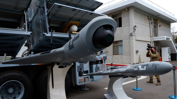 Đài Loan giới thiệu máy bay không người lái, UAV tự sát mới