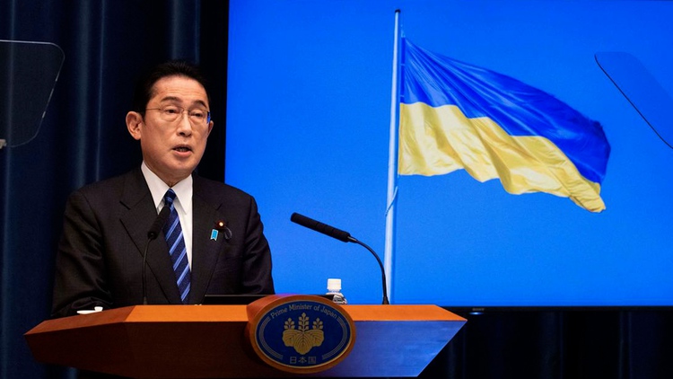 Thủ tướng Nhật Bản bất ngờ đến thăm Ukraine