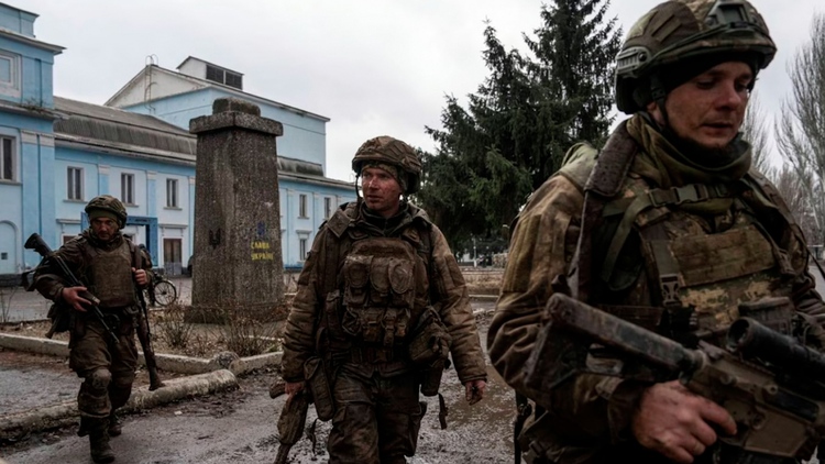Tư lệnh Ukraine nêu lý do phải cố thủ Bakhmut