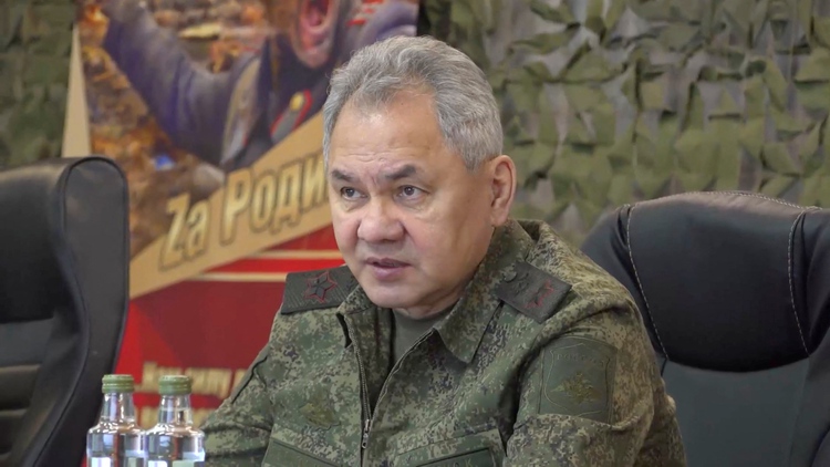 Bộ trưởng Quốc phòng Nga Shoigu bất ngờ xuất hiện gần tiền tuyến ở Ukraine