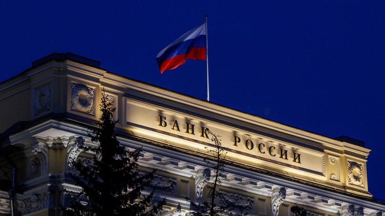 Nga nói nền kinh tế đứng vững dù mức độ cấm vận vượt mọi dự báo