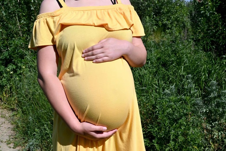 Mỹ nói dịch vụ mang thai hộ cho người Trung Quốc có nguy cơ an ninh quốc gia