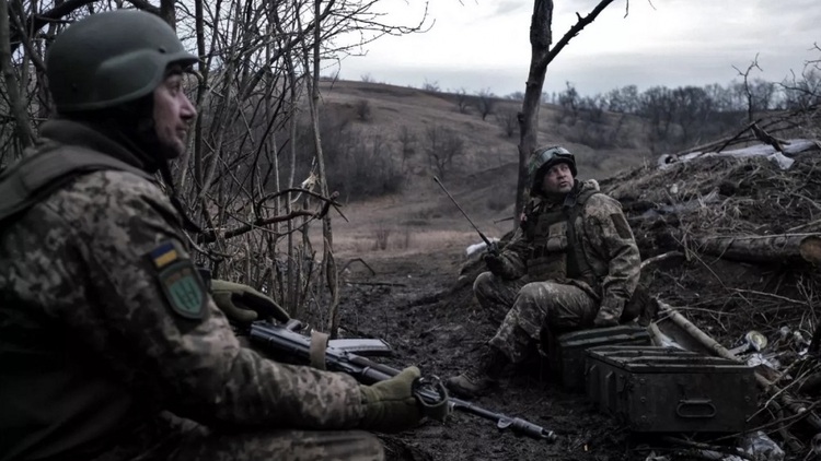Ukraine nói vẫn làm chủ 'tuyến đường sống' ở Bakhmut dù Nga vây ép