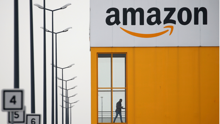 Amazon báo lãi khủng sau đợt sa thải hàng loạt