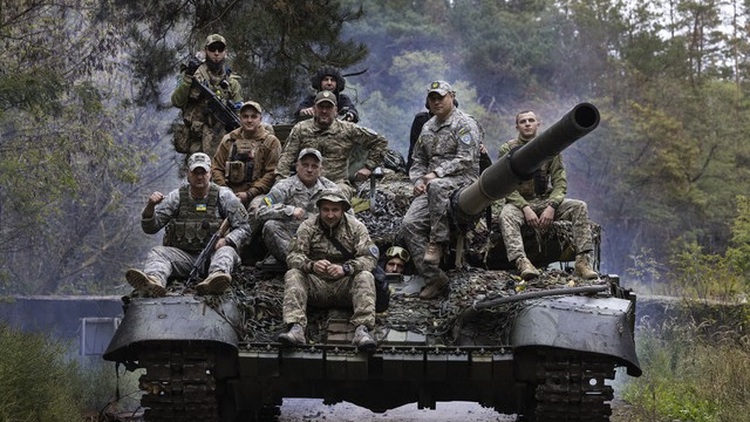 Viện trợ quân sự cho Ukraine sẽ khó khăn sau cuộc phản công sắp tới?