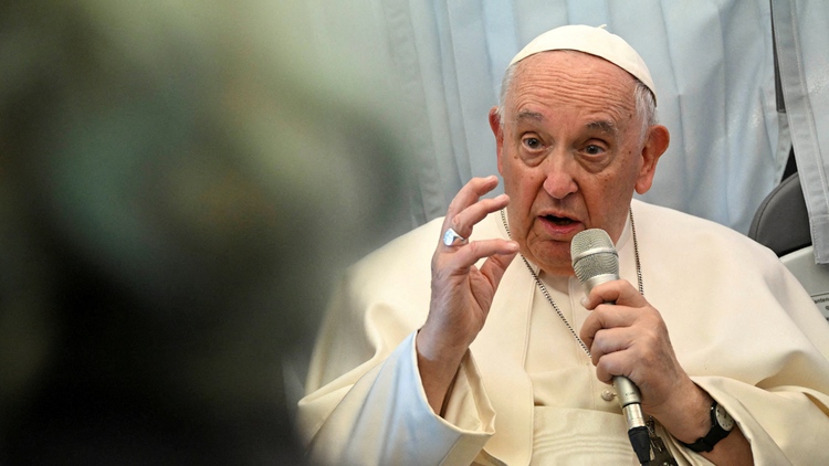 Giáo hoàng Francis nói Vatican có sứ mệnh hòa bình bí mật ở Ukraine