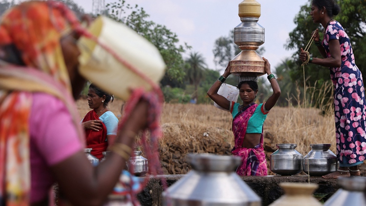 Gian nan hành trình lấy nước ở Ấn Độ