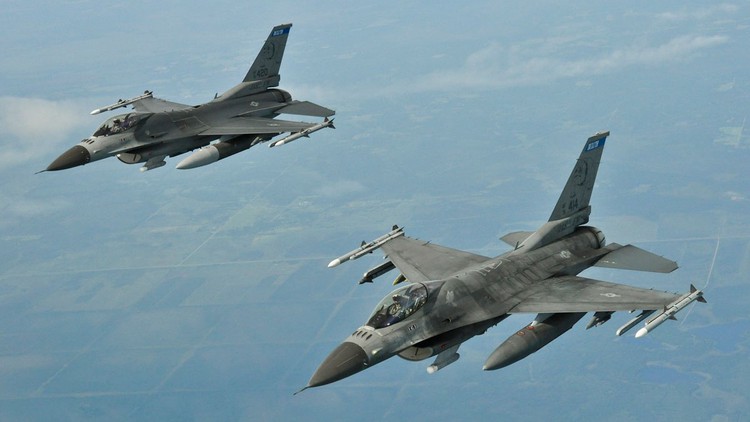 Bộ trưởng Mỹ đánh giá gì về tác động của F-16 trong xung đột Nga-Ukraine?