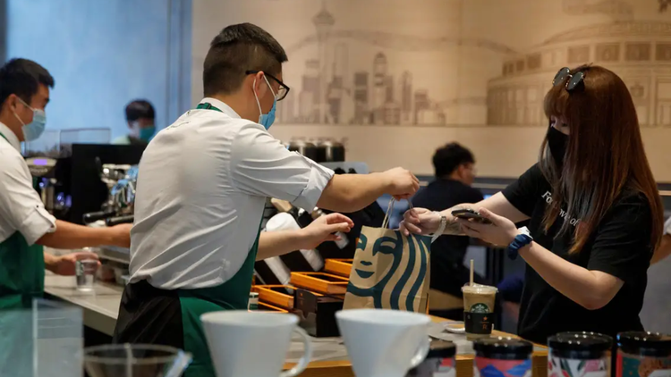 Starbuck ‘ăn nên làm ra’ nhờ Trung Quốc