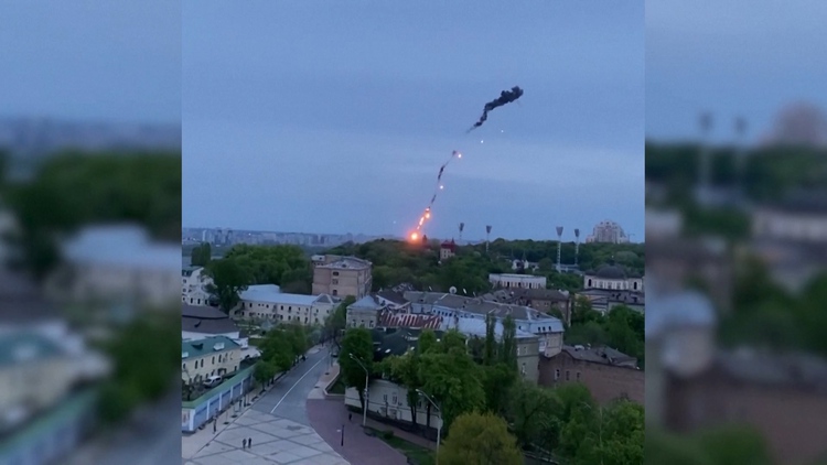 Vì sao phòng không Ukraine phải tự bắn hạ UAV Bayraktar 2 triệu USD của mình?