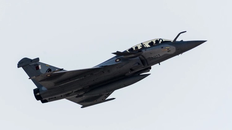 Gấp rút mua 12 chiếc tiêm kích Mirage 2000 cũ, quân đội Indonesia gây tranh cãi