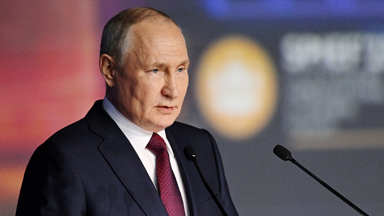 Tổng thống Putin: Ukraine tổn thất nặng nề, nếu có F-16 cũng cháy rụi