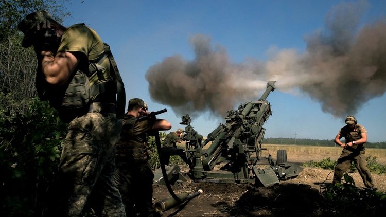 Ukraine gặp khó với nhiều vũ khí phương Tây viện trợ
