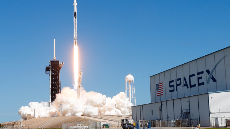 Mức định giá SpaceX tăng cao kỷ lục